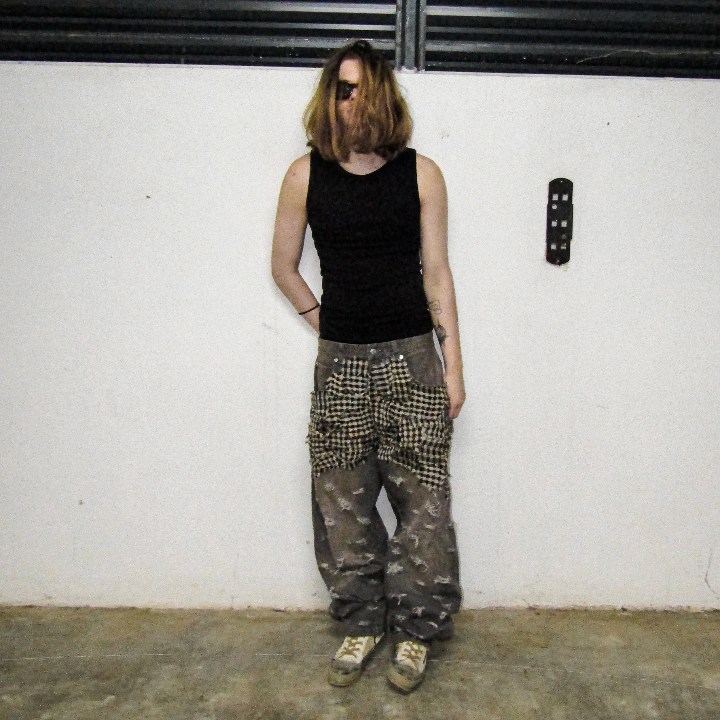 ROTTEN DISTRESSED JEANS (1/1)