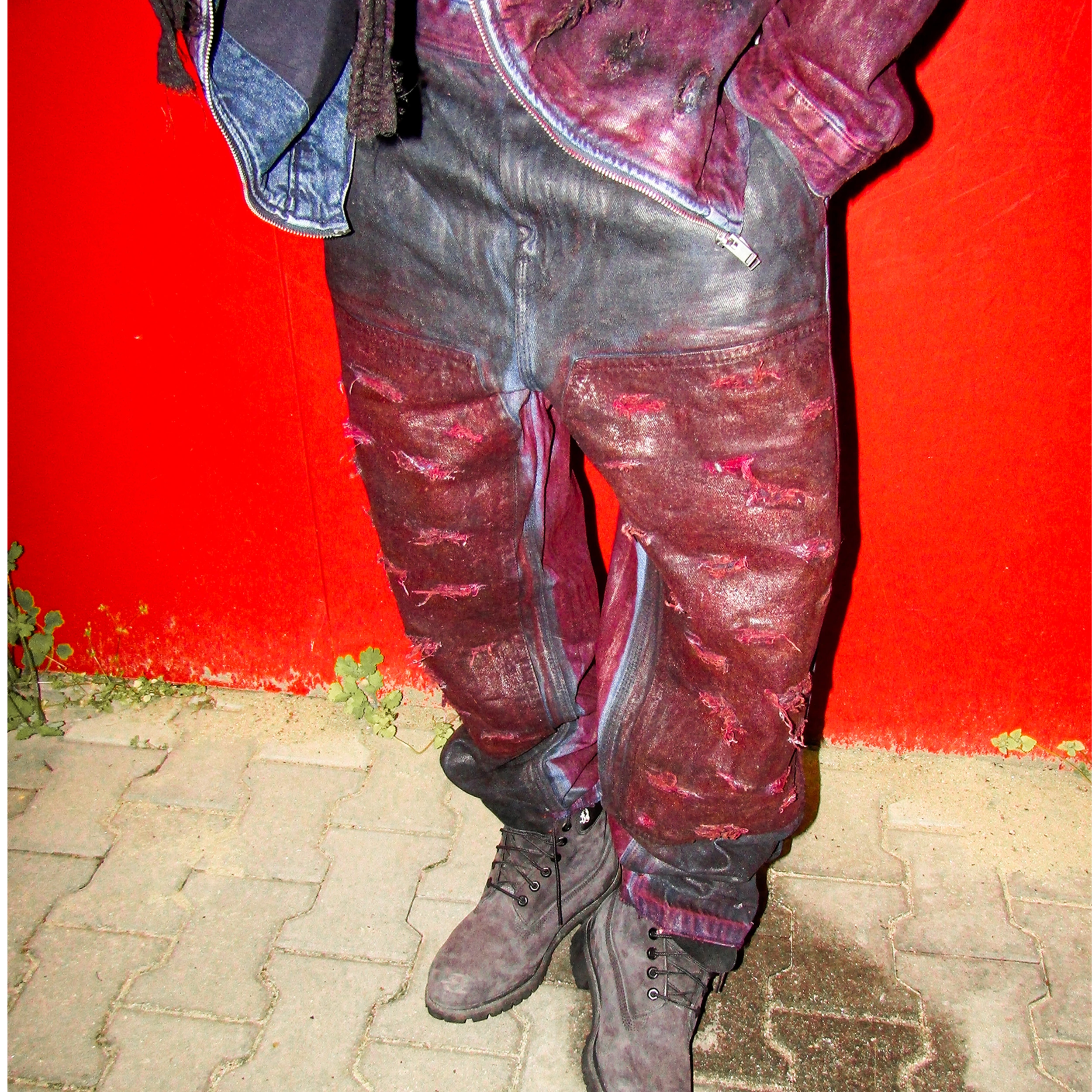 SELF-CORROSION WAXED DOUBE-KNEES (1/1)