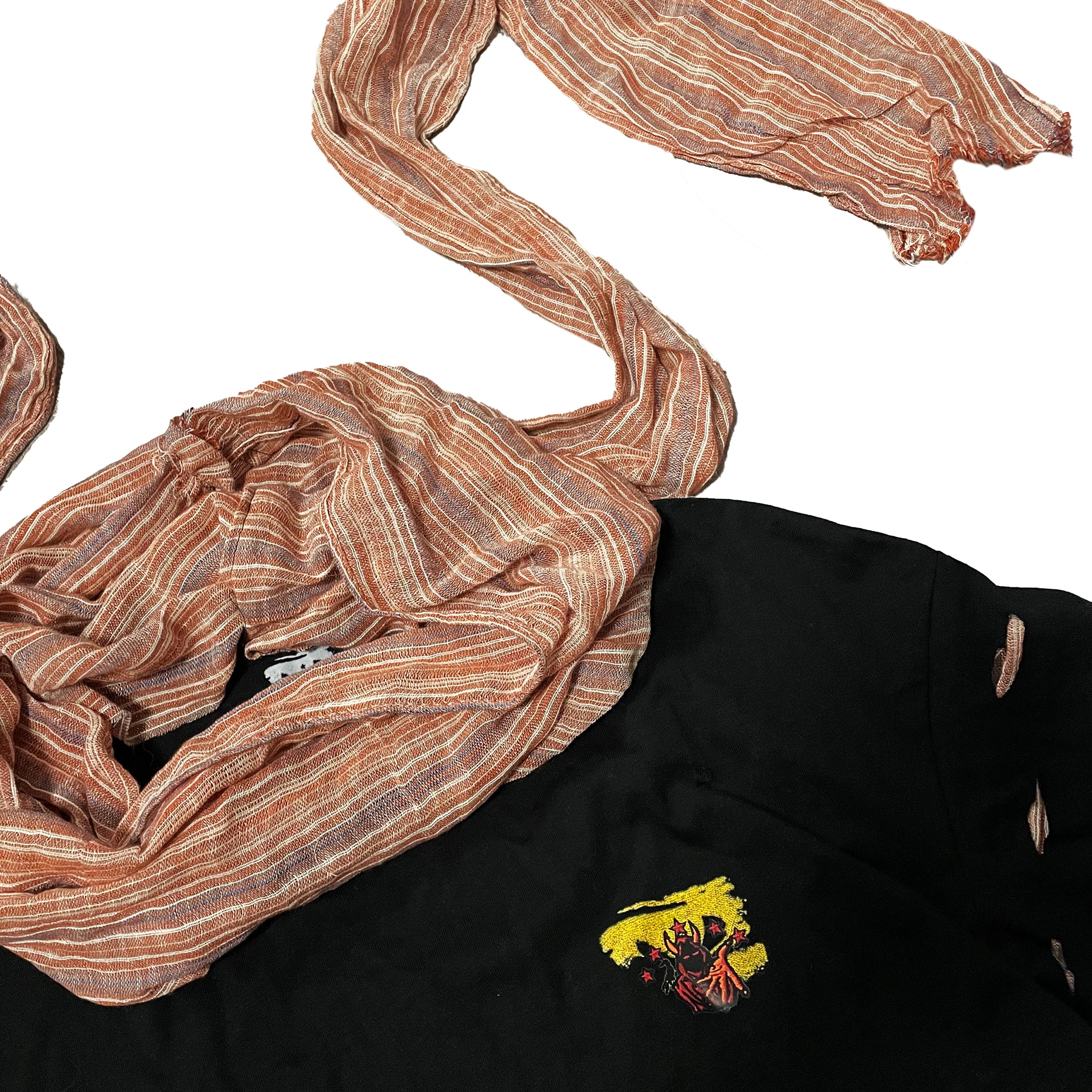 OVERSIZED PROWLER SCARF TEE